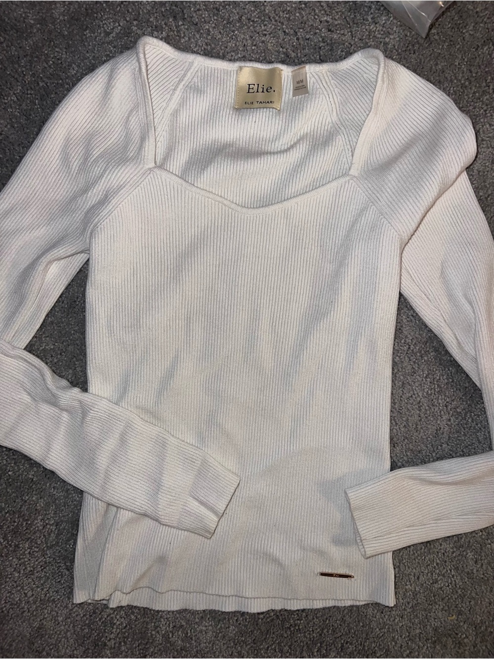 Elie Tahari Cream Ribbed Sweetheart Neck Sweater